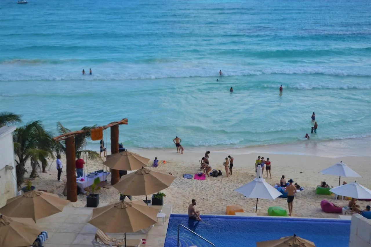 Ocean View Condo 칸쿤