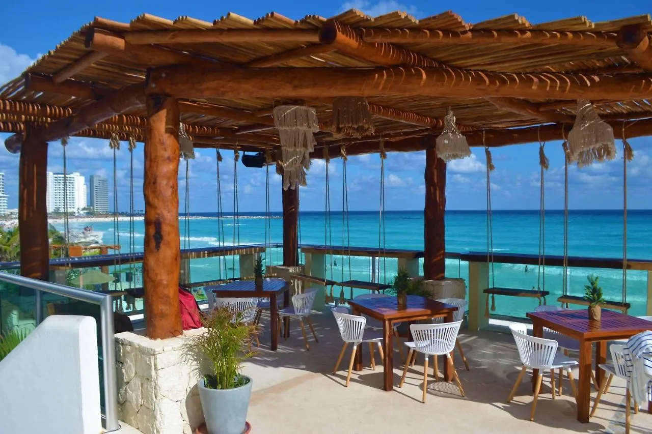 Ocean View Condo Cancún